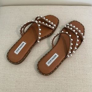 NEW Steve Madden ZILDAM Pearl Sandals (size 7.5)